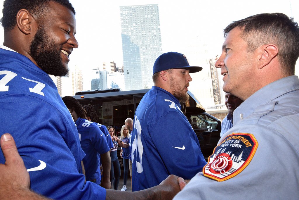 FDNY's tweet image. See more photos from the @Giants visit to #FDNY #Engine34 &amp;amp; #Ladder21 at flickr.com/photos/fdnyhom… #Giants