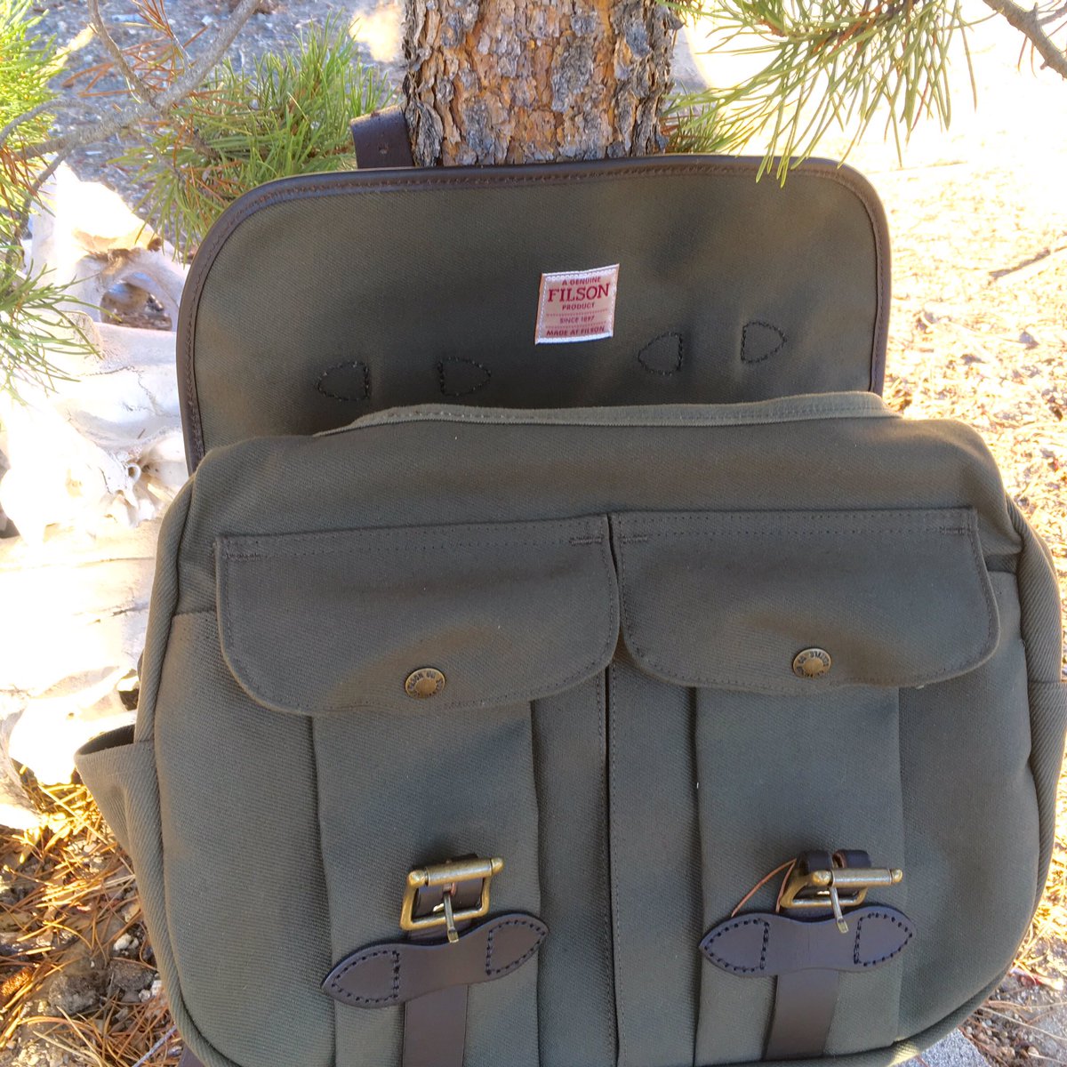 dryfliesforever's tweet image. Angela got me this first-rate field bag from @Filson for my birthday-an item I've wanted for many years. #buyitonce