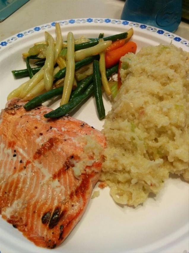 CaloricApp's tweet image. Did you know... Salmon contains bioactive peptides that help collagen synthesis.

#Facts
bit.ly/2bN0r0r