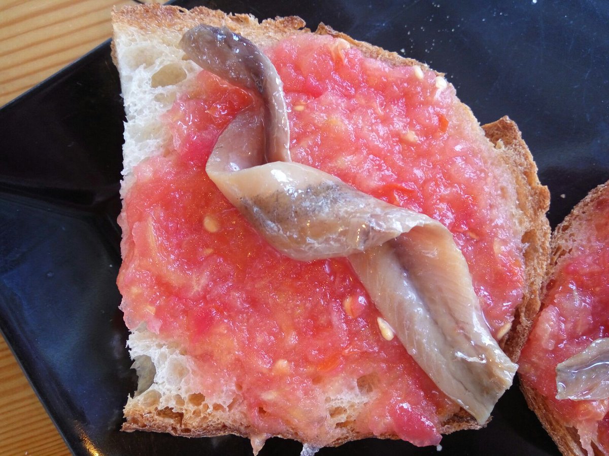 Requeteñam, ñam, ñam #pancontomate y si son valencianos... <a href="/jesusmachiloren/">jesus machi</a>