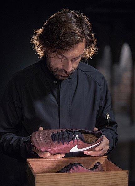 These look awesome! Nike creates wine themed #football boots for Italy's Andrea Pirlo owl.li/W1qA304c3Vq #wine
