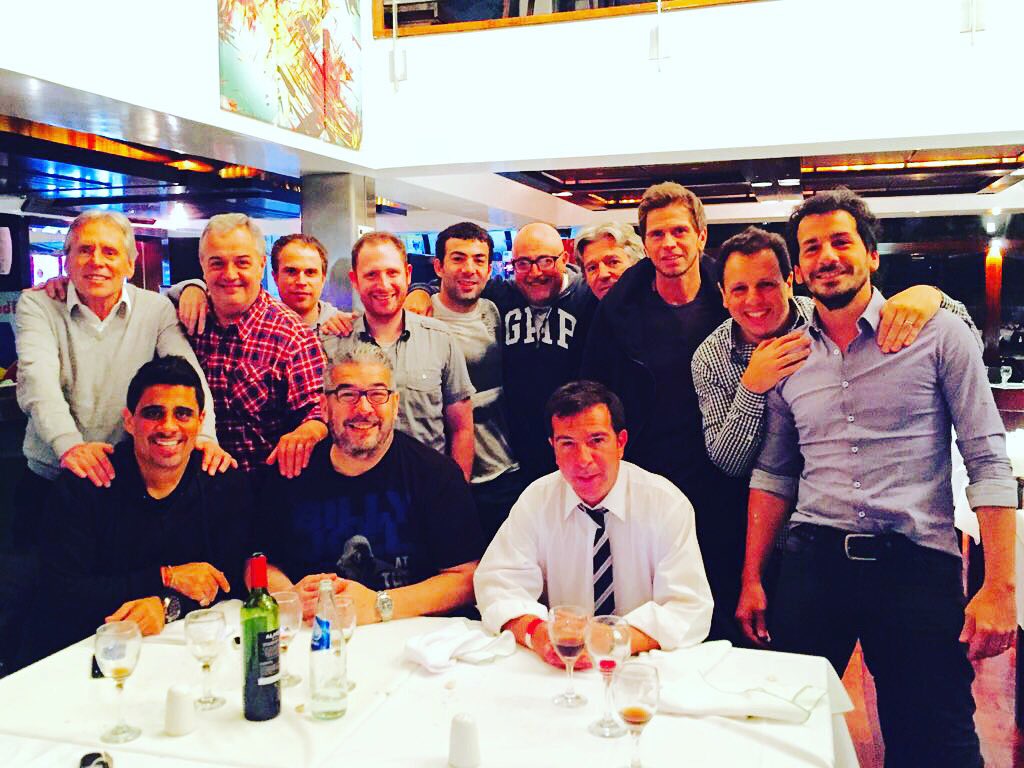 ChavoFuchs's tweet photo. Clásico maravilloso: cena mensual de #90MinutosFOX en @bahamasclubok. Grupo humano de la puta madre. https://t.co/DQW3UFiaJQ