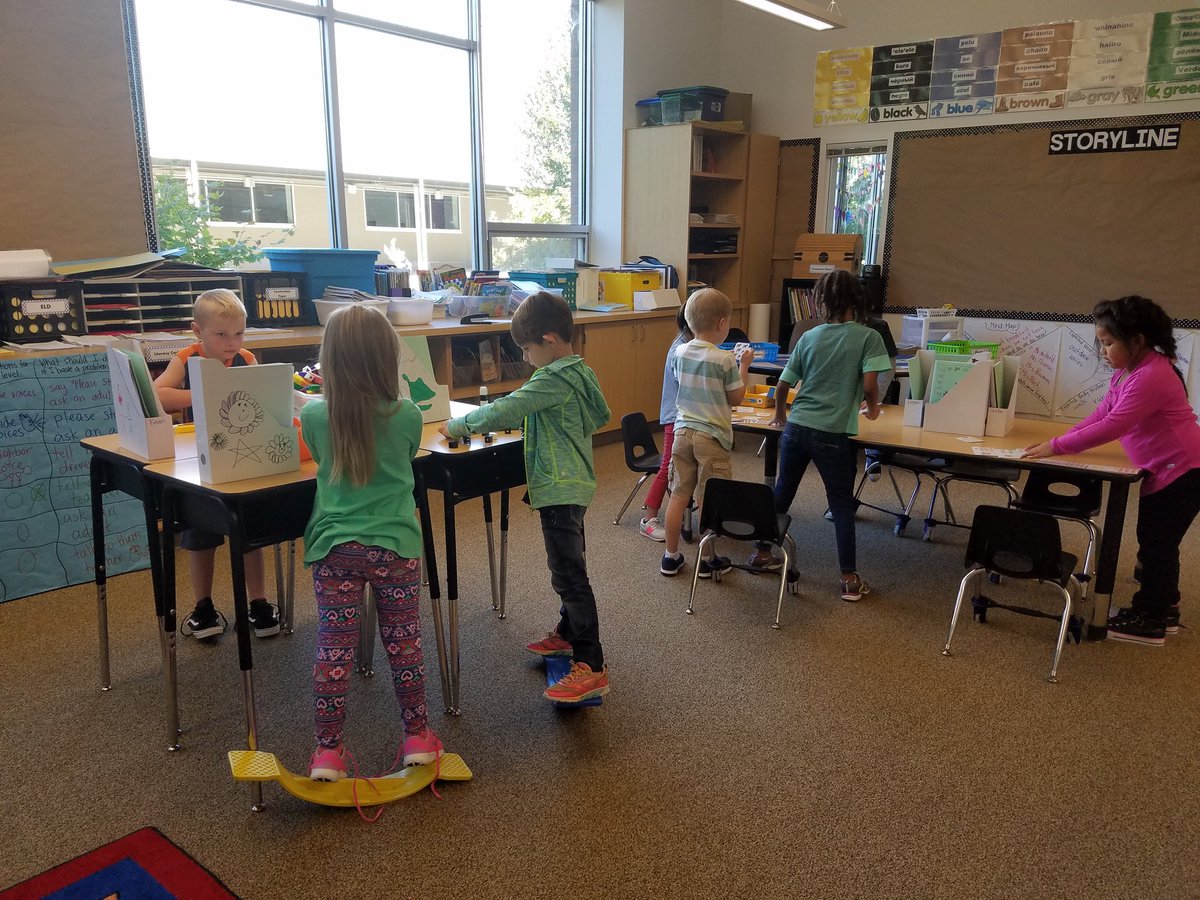 AgenoFirstGrade's tweet photo. Having some fun with math stations and flexible seating! #InnovateHSD https://t.co/m7ZBfKvHVx