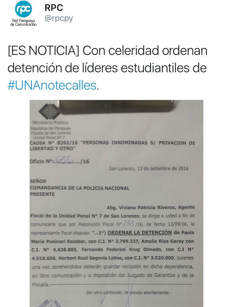 Santula's tweet photo. Les pido que comparen las noticias de hace un año con las de hoy respecto a la fiscalía. #UNAnotecalles @rpcpy https://t.co/QoGJag1mQ0