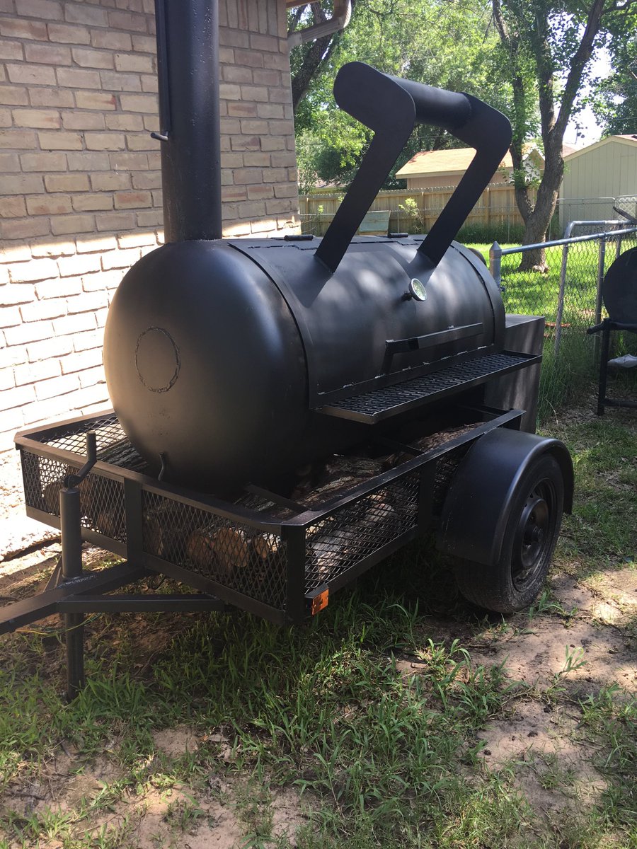 MossyGreen's tweet photo. @killensbbq With all due respect, where is the best place locally to buy a prime brisket for a quality home smoker? https://t.co/spN9b04reF