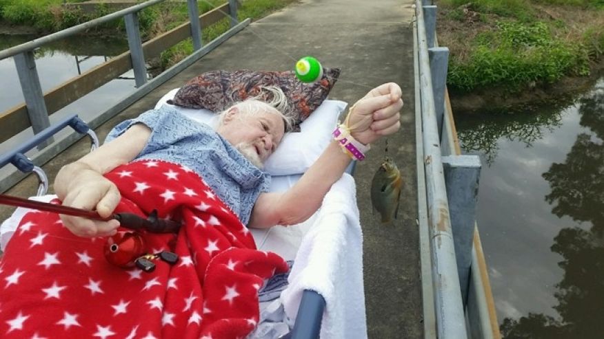 PetsforPatriots's tweet photo. #Cancer-stricken Vietnam veteran dies 3 days after going fishing as dying wish #RIP #sot https://t.co/x9zP0Pro7E https://t.co/E6vBYw3Oiy