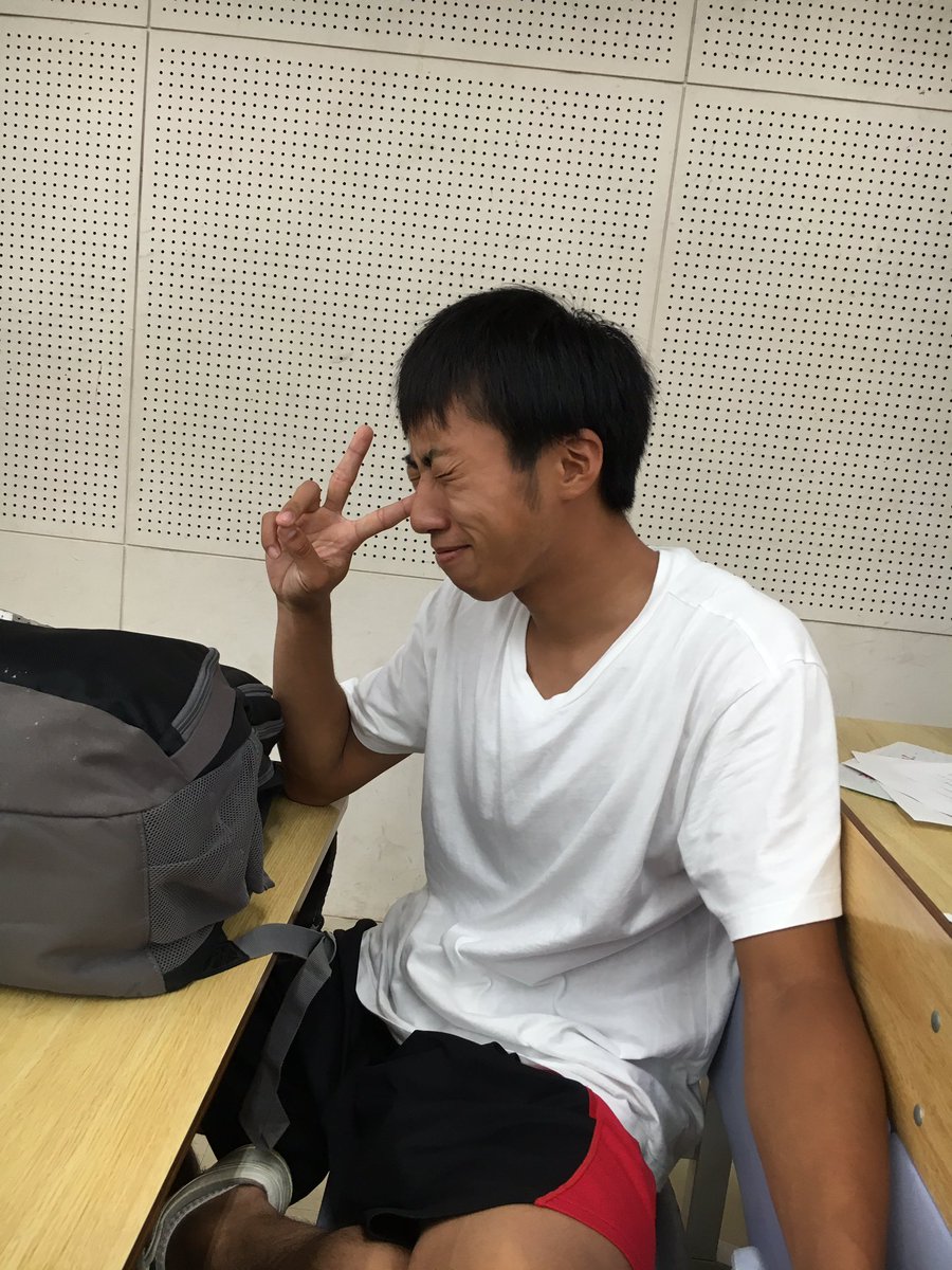 taka3bot's tweet photo. 私長澤は社福の授業に出るよ！
みんな7号館に集まれ！！ https://t.co/PokY4Sv1vR