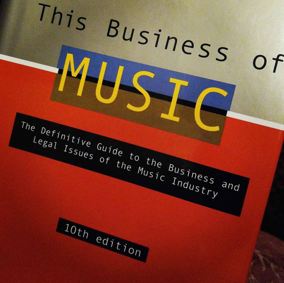 swallacesings's tweet photo. Gettin' schooled. Gettin' skillz. https://t.co/HqyxEhvimX
#musicindusty #liscensing #swallacesings #jazzflygirl https://t.co/eZ6jrEYlzY