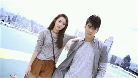ohohmarioph's tweet photo. Sandara and Mario first ever campaign for @PENSHOPPE  #MarioXPenshoppe #PenshoppeRuleTheCity https://t.co/XzKDj2Nnzh