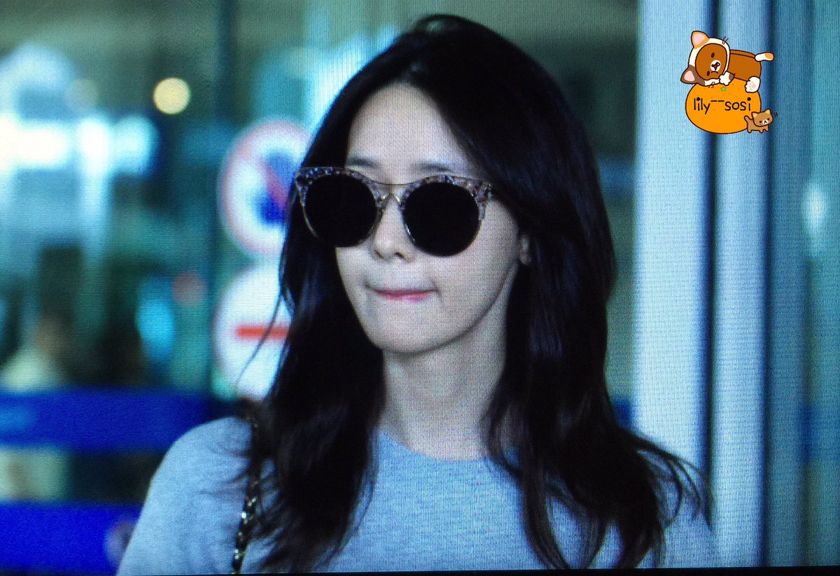 [PIC][14-09-2016]YoonA trở về Hàn Quốc vào trưa nay CsSZTvWUAAAdm3W