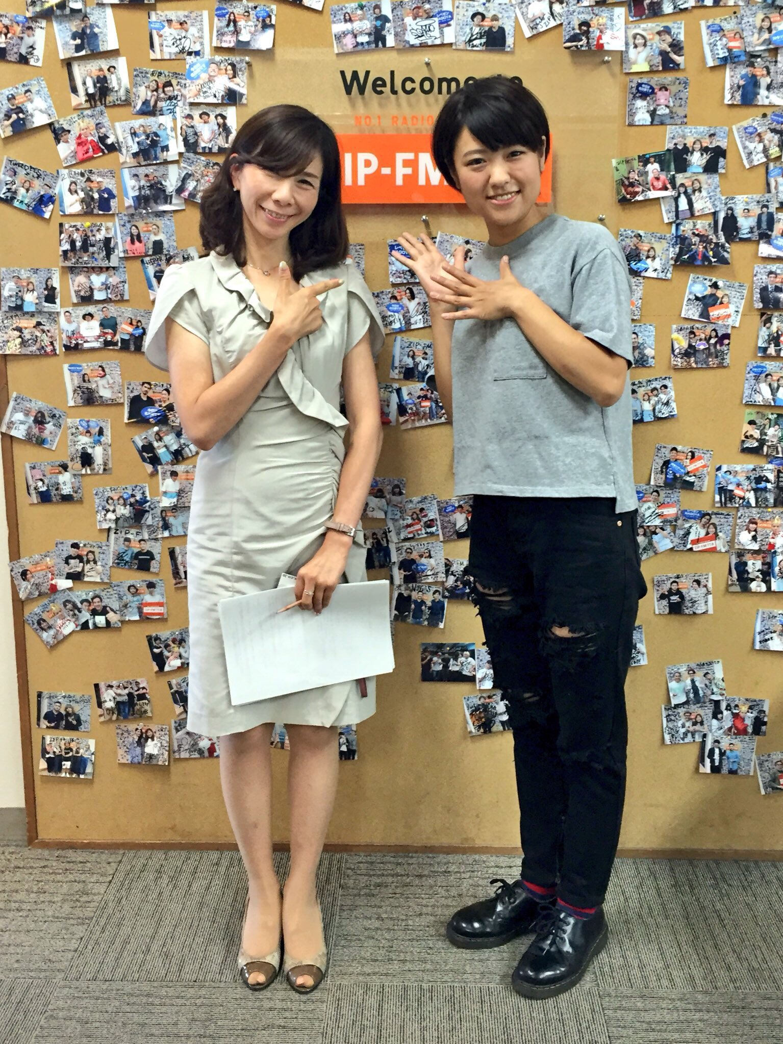 宇宙まお 在 Twitter 上 今夜です Zip Fmアナウンサー橋本美穂先生に 合コンでの正しい挨拶 を教わります Zip Fm Uchu Tours 毎週水曜日深夜25時30分 宇宙まおzip T Co Kiiyhqd4gr Twitter