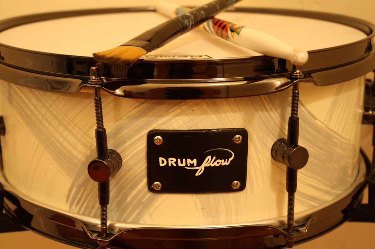 DrumFlowUSA's tweet photo. Our hand painted drum, painted by artist Rebecca Puls, is available for sale at $550!! It's sexy #drums #DrumFlow https://t.co/sY1IIMv8Fj