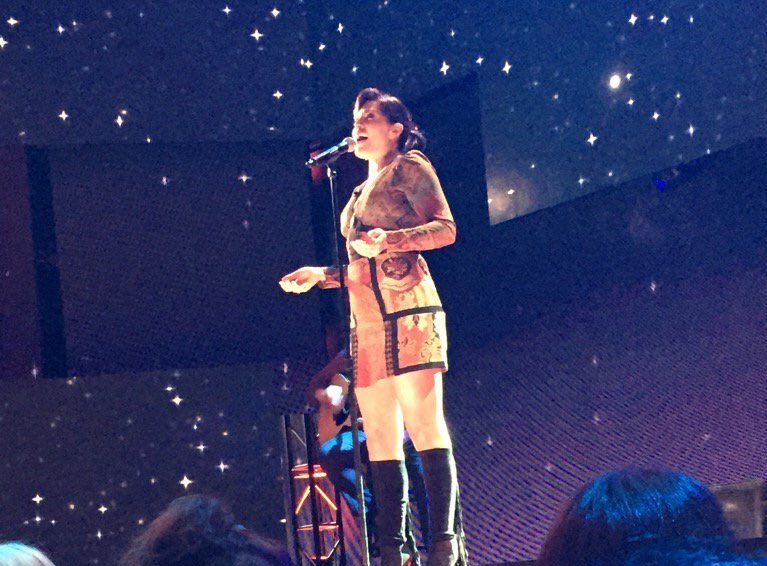 fangirlofmerle's tweet image. Thank you #TEDTalksPBS for choosing Sara and thank you Sara for saying yes #lifechanged #blessed #grateful