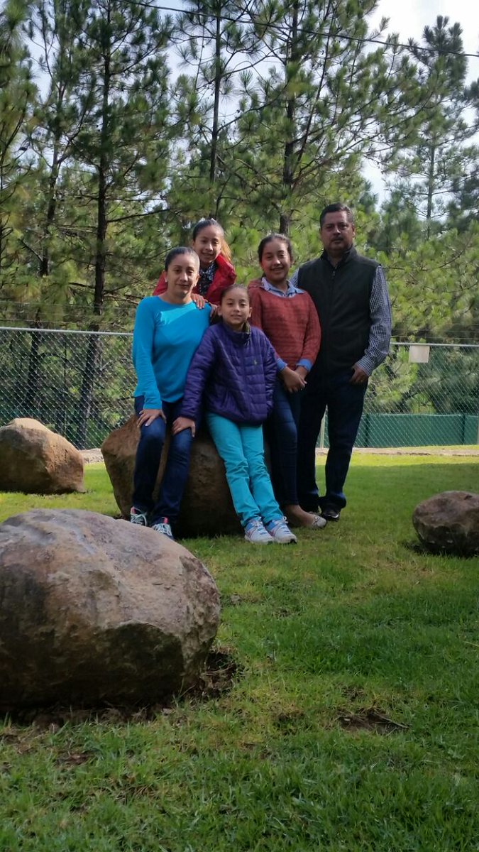Heydyisabel1's tweet photo. Gracias Dios por mi familia😍😘👼😇 https://t.co/MIdP6h9pLO