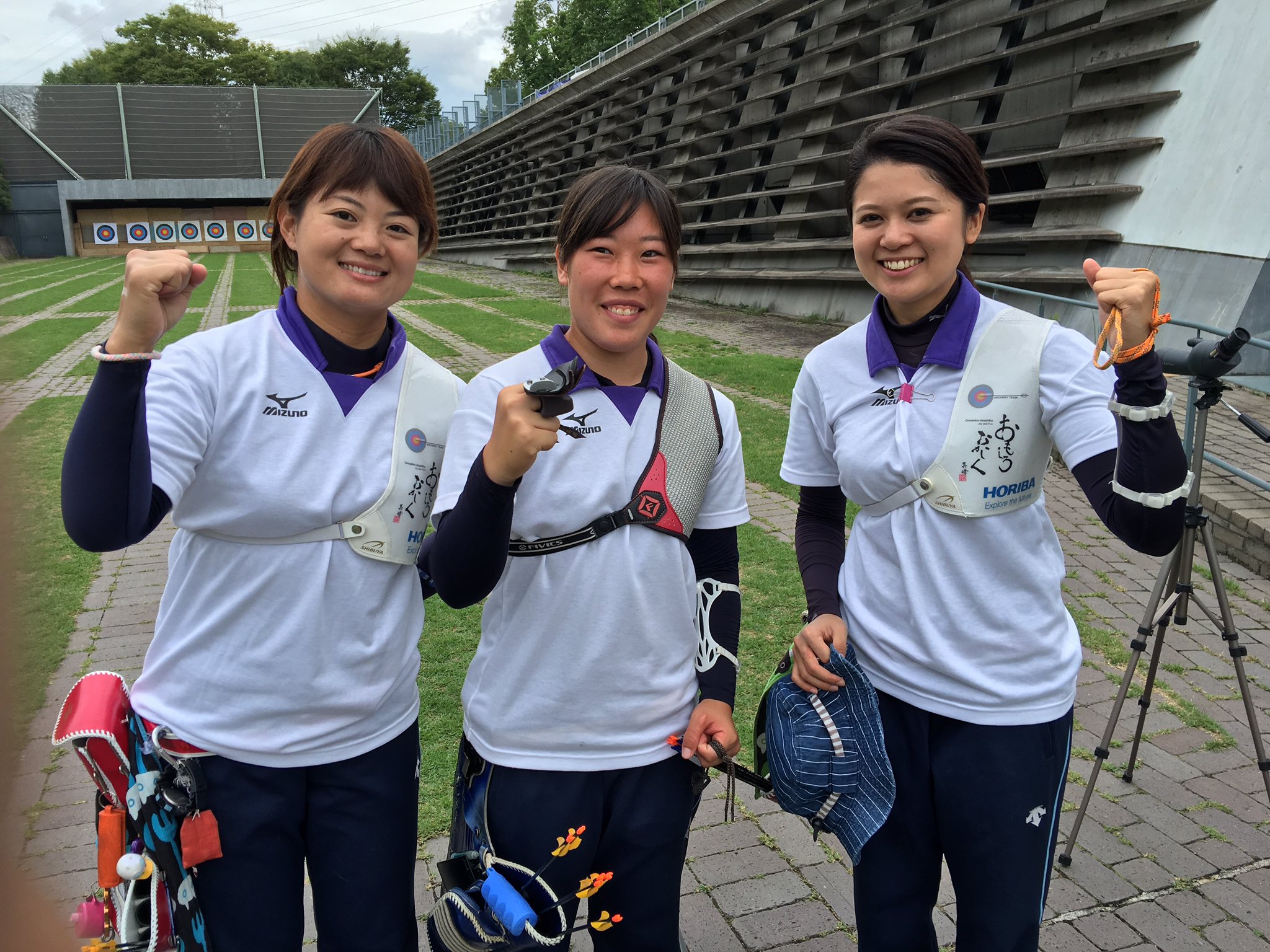 京スポ 国体アーチェリー成年女子の京都チームが本番に向けて練習に励んでいました オリンピアンの林勇気選手 それに林選手と同じ堀場製作所の足立奈穂選手 同志社大の 伊藤佐保梨選手が出場 強力布陣で挑むいわて国体への意気込みは後日 京スポで