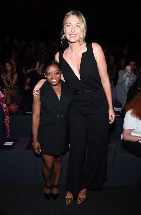 elliotwagland's tweet photo. Simone Biles (4 ft 8") meets Maria Sharapova (6 ft 2") at #NYFW https://t.co/zu2Z7Z2gtQ