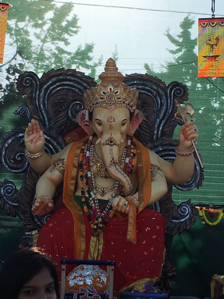 Ash11748568's tweet photo. Ganesh idol in milpitas one of the tallest idol in USA https://t.co/0PfEDbSkE4