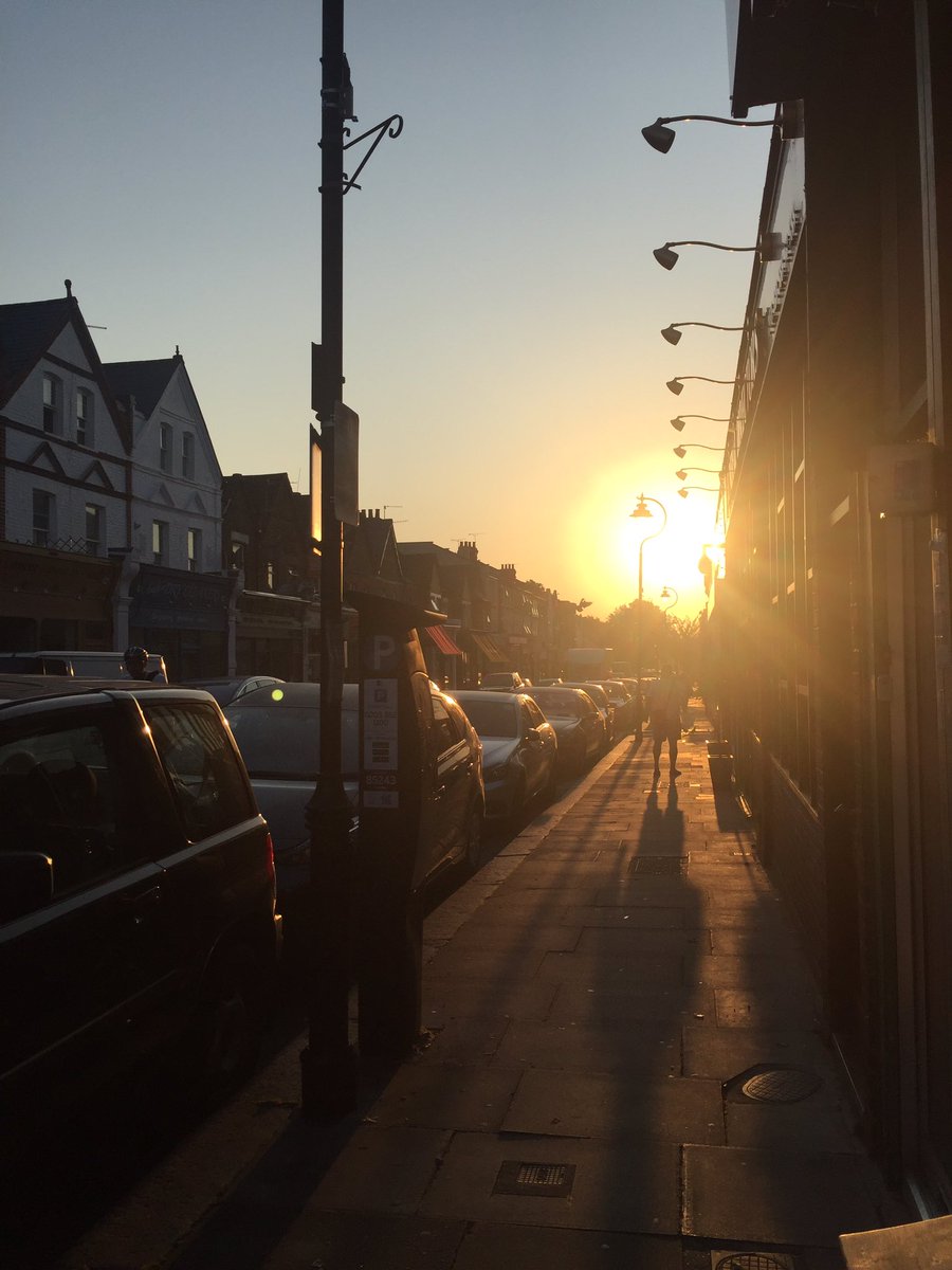 ClareBull_'s tweet photo. Mornin Bowes Park https://t.co/8knkf2YJov