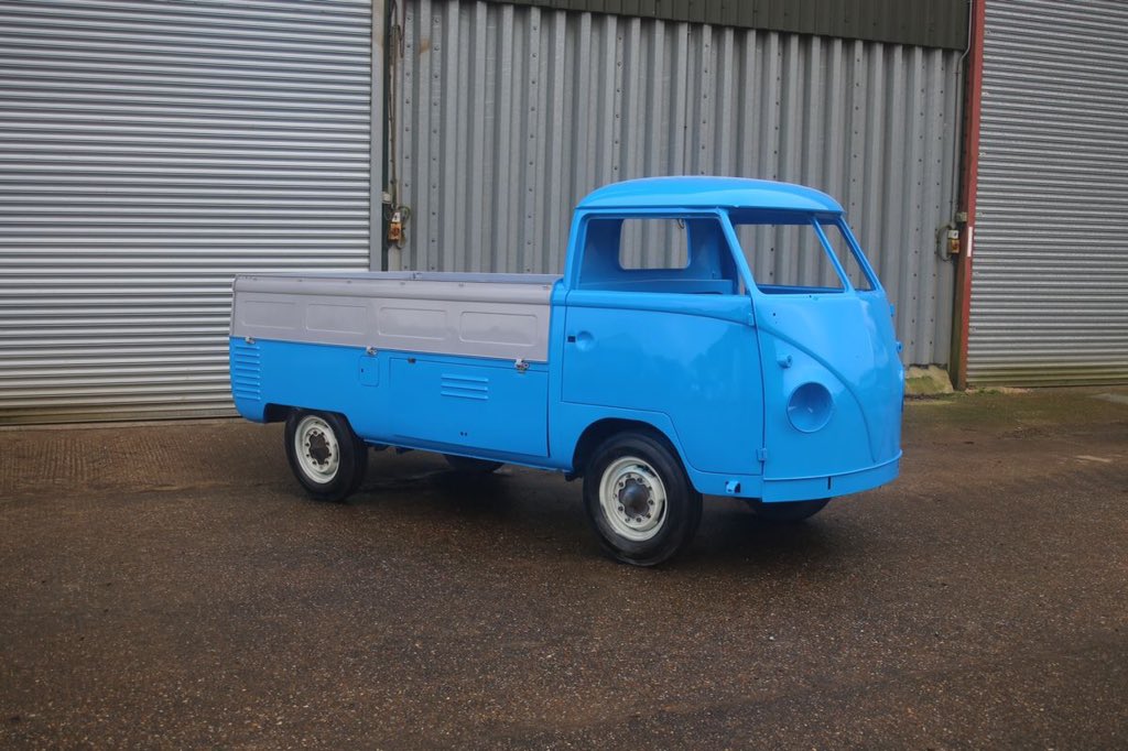 GarageRatZ's tweet image. Our team, @RatzTV are working on a #VW project. Check out their progress at @VDubZ2UK . #vdubz #pickup #fibreglass