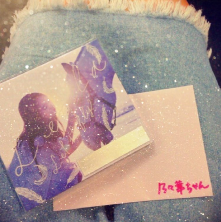 EG_YN0308's tweet photo. 昨日、Leolaさんから
素敵なお手紙と新曲をいただきました💌🌱

嬉しい⛅️💗

ぜひ、聴かせていただきます！🎶💭

みなさんもチェック宜しくお願い致します📣✔️

8/24リリース
「Let it fly」 https://t.co/MqnB46WDPQ