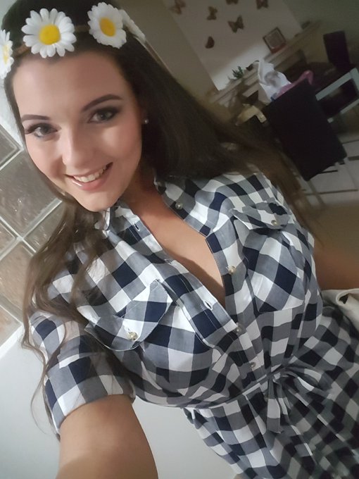 #selfie #portugal https://t.co/yMxUAEKqDg<a href="/tag/selfie"class="tags">#selfie</a><a href="/tag/portugal"class="tags">#portugal</a>