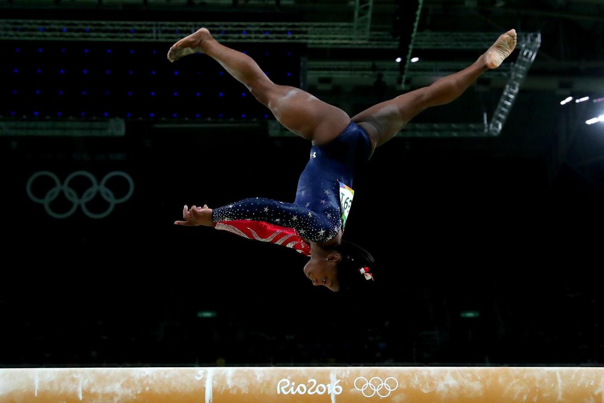Independent's tweet photo. Simone Biles responds after medical records are leaked by Russian hackers https://t.co/SKhgB0eEvS https://t.co/jOtpP31za6