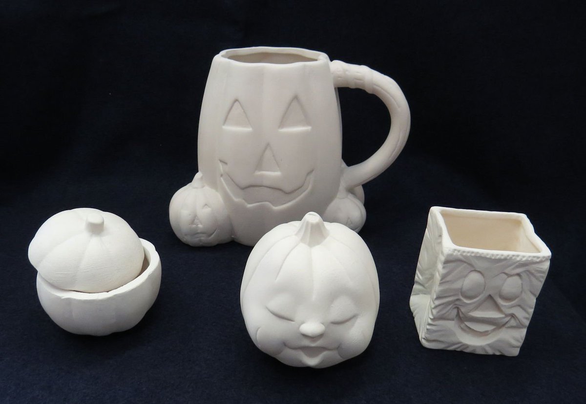 ArtClayStudio's tweet photo. Who needs to go to the pumpkin patch when you can paint your own!! #ArtAndClayStudio #pottery #art #paint https://t.co/2faao8ZTKa