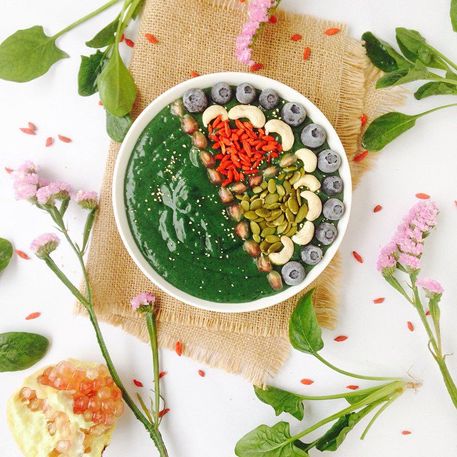 #spirulina #power #smoothie! #energy #health #detox #superfoods #protein #food Shop now: shop.thealgaefactory.com/collections/all