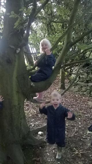 kiddiwinksuk's tweet photo. Our Forest School in action at #Burnley #Nursery https://t.co/IEP69ZtuAe