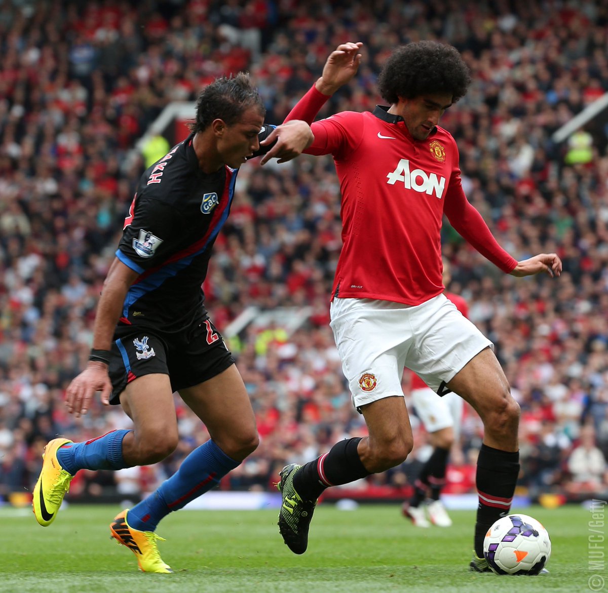 ManUtd_MY's tweet photo. Marouane Fellaini (2013), Daley Blind dan Marcos Rojo (keduanya 2014) buat aksi sulung #MUFC mereka pada hari ini. https://t.co/wzw75gPvEY