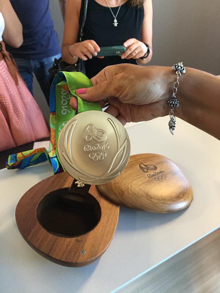 RADIOBRUNO1's tweet photo. Stamattina il Campione Olimpico #GregorioPaltrinieri è stato ospite de @LaStranaCoppia: https://t.co/LU088O2WbF https://t.co/Mwej1CVVA3