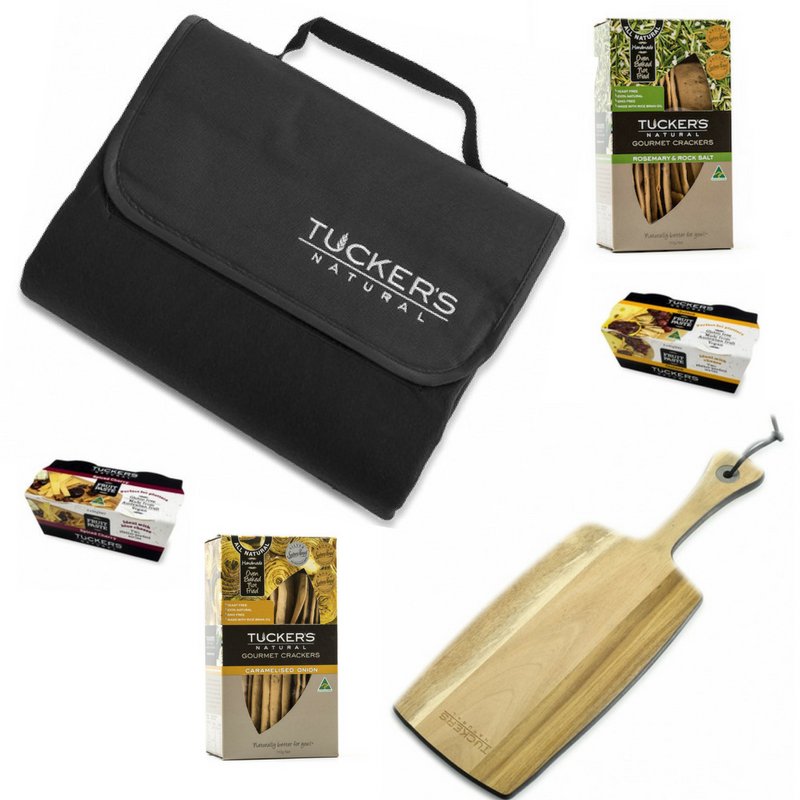 LOVE the <a href="/GourmetShowbag/">GourmetGoodieBag</a>? Enter our #survey to #win a <a href="/TuckersNatural/">Tucker's Natural</a> deluxe #prize bit.ly/2cDFEeq