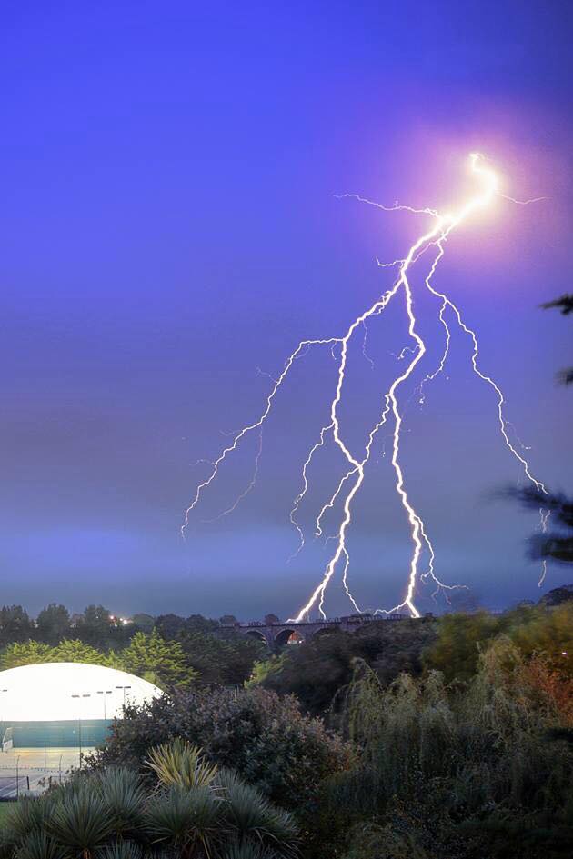 PWhearWindows's tweet photo. Some #storm we had last night! Here's a shot over #Newquay by Andy Draycott. Tweet us your #CornwallStorm pics :) https://t.co/SFWBVOjgcL