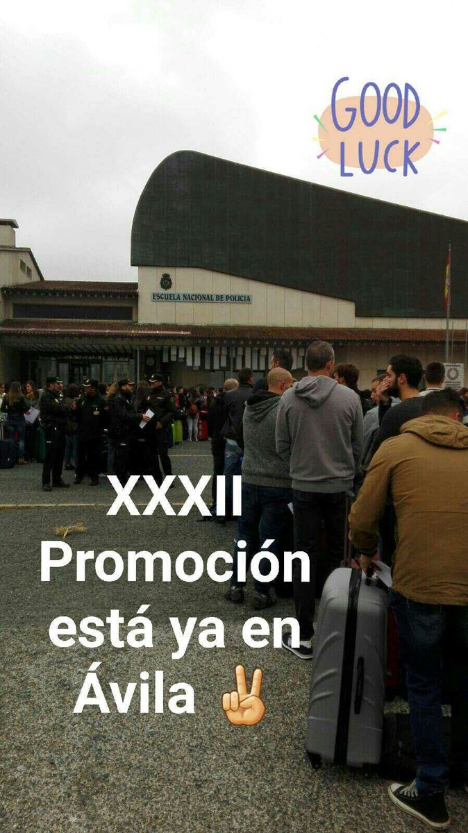policia's tweet photo. Si ser policía es tu sueño ¡¡no te lo pierdas!! Te lo contamos en https://t.co/2GQl0ZoXNo , #Instagram, #Snapchat... https://t.co/lrTnz39fqQ
