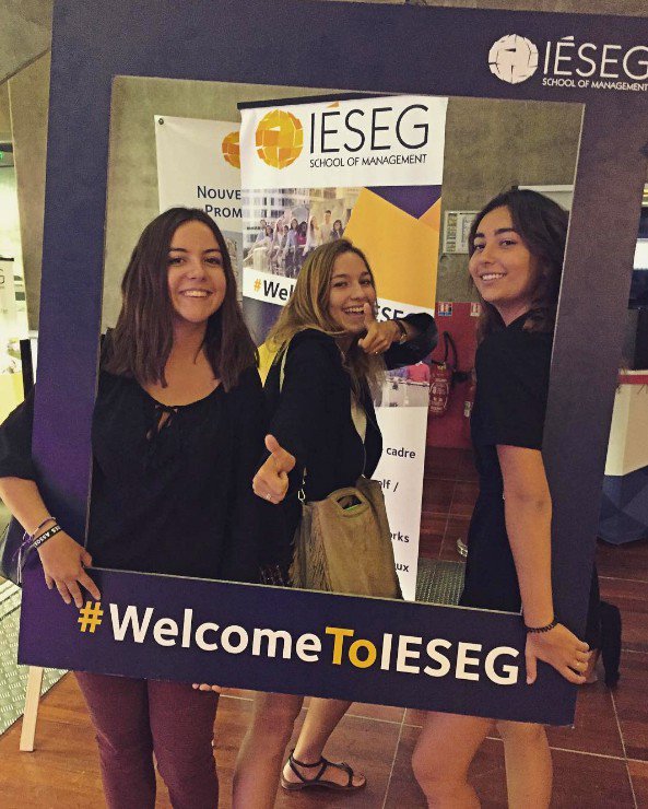 Bienvenue à l’<a href="/IESEG/">IÉSEG</a> ! Vous aussi, partagez vos photos/selfies avec le hashtag #WelcometoIESEG