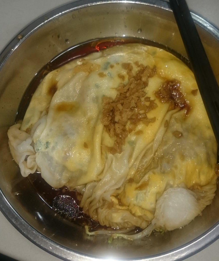 utotia's tweet photo. Makan Chang Fen kemarin malem 😋 #LifeinShenzhen https://t.co/FxflBa1mpo