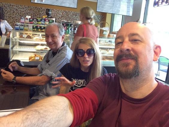 WizardlyOz's tweet photo. Peter,lovable goofball extraordinaire;too cute!ππβ€ Mike w/ #CirceLink & son #ChristianNesmith! #Monkees #MikeNesmith https://t.co/KNGiJ0cX0E