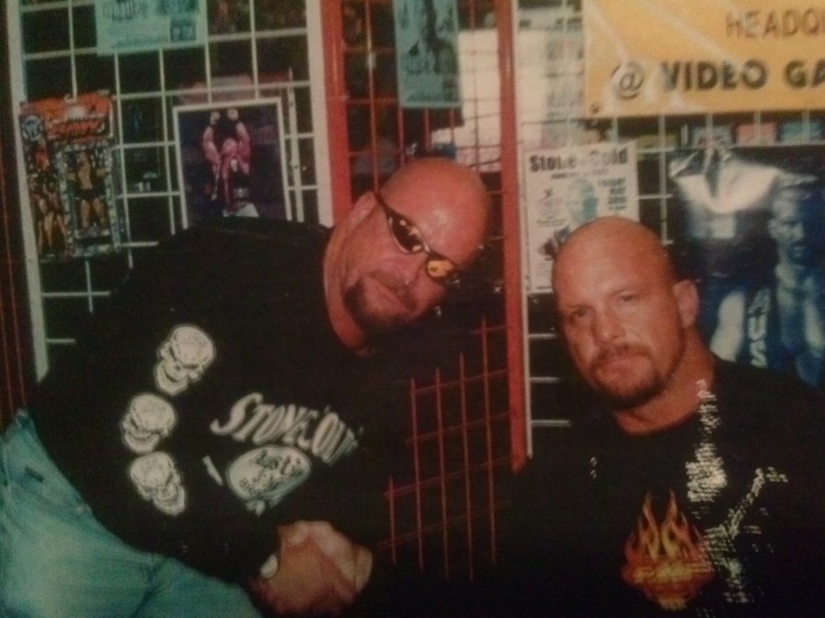 ferris316's tweet image. @robinlundberg #Headshape is everything