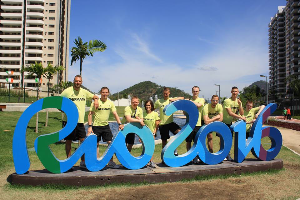 Rio2016_InfoDe's tweet photo. #Rio2016 #Paralympics sind bisher für #Deutschland erfolgreicher als gedacht!
Brasilianer stürmen fast Sportstätten https://t.co/VGZnTBknAE