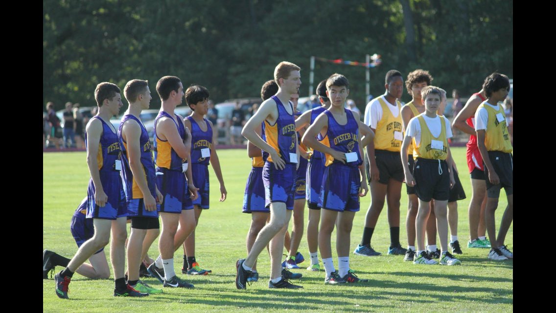 KTrentowski's tweet photo. Boys XC kicks off their season at Bethpage!  @NassauTrackConf @OBENSchools https://t.co/ktLgmZo6g1