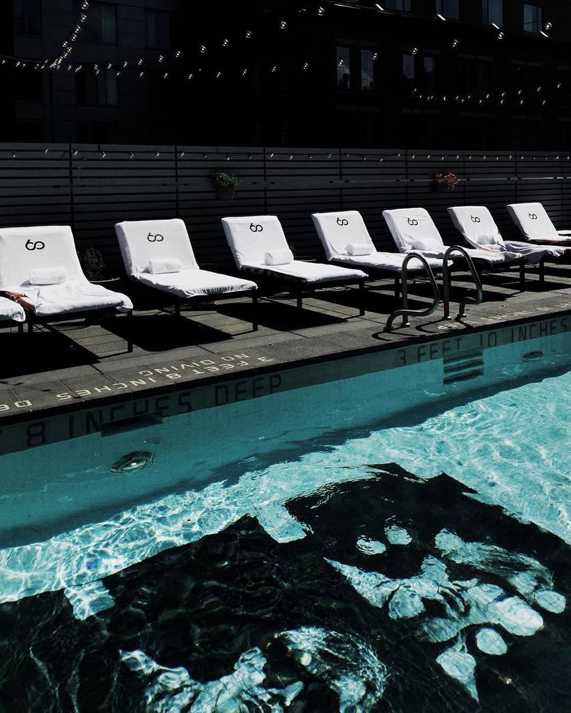 oliviavlopez's tweet photo. La piscine ππΌ @sixtyhotels #sixtyles https://t.co/EsgORyxs5J