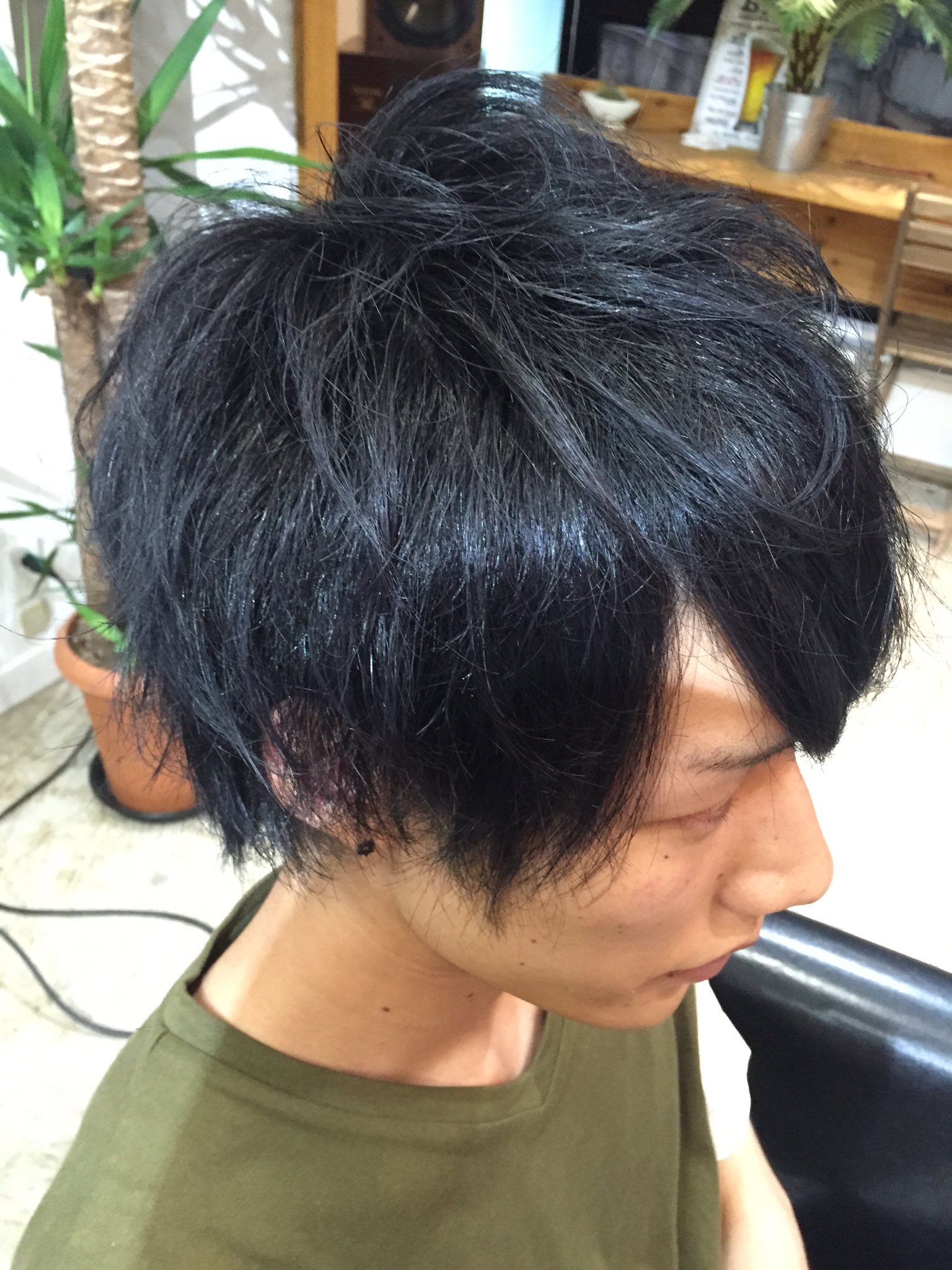 West Side Standard メンズ人気no 1のブルーブラックの 画像を集めてみました 学生さんにも人気のカラーですよ ブルーブラック ヘアカラー メンズカラー West Side Standard メンズ人気no 1のブルーブラックの 画像を集めてみました 学生さんにも人気のカラーですよ ブルーブラック ヘアカラー メンズカラー