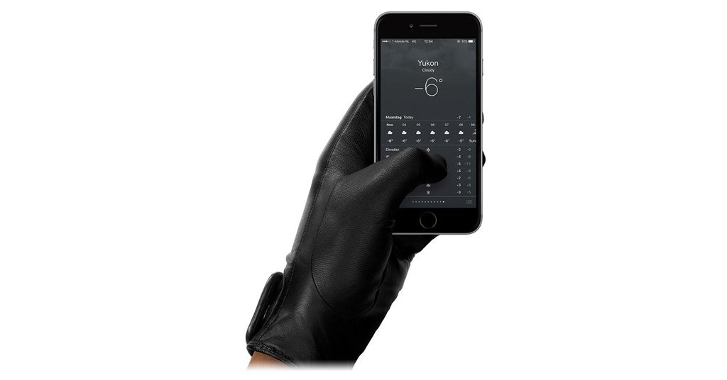 menkitro's tweet photo. Iarna aceasta doteaza-te cu o pereche de manusi touchscreen din piele Mujjo https://t.co/pQpoFSdPR1 #Mujjo #manusi https://t.co/cMSCuoGCBw