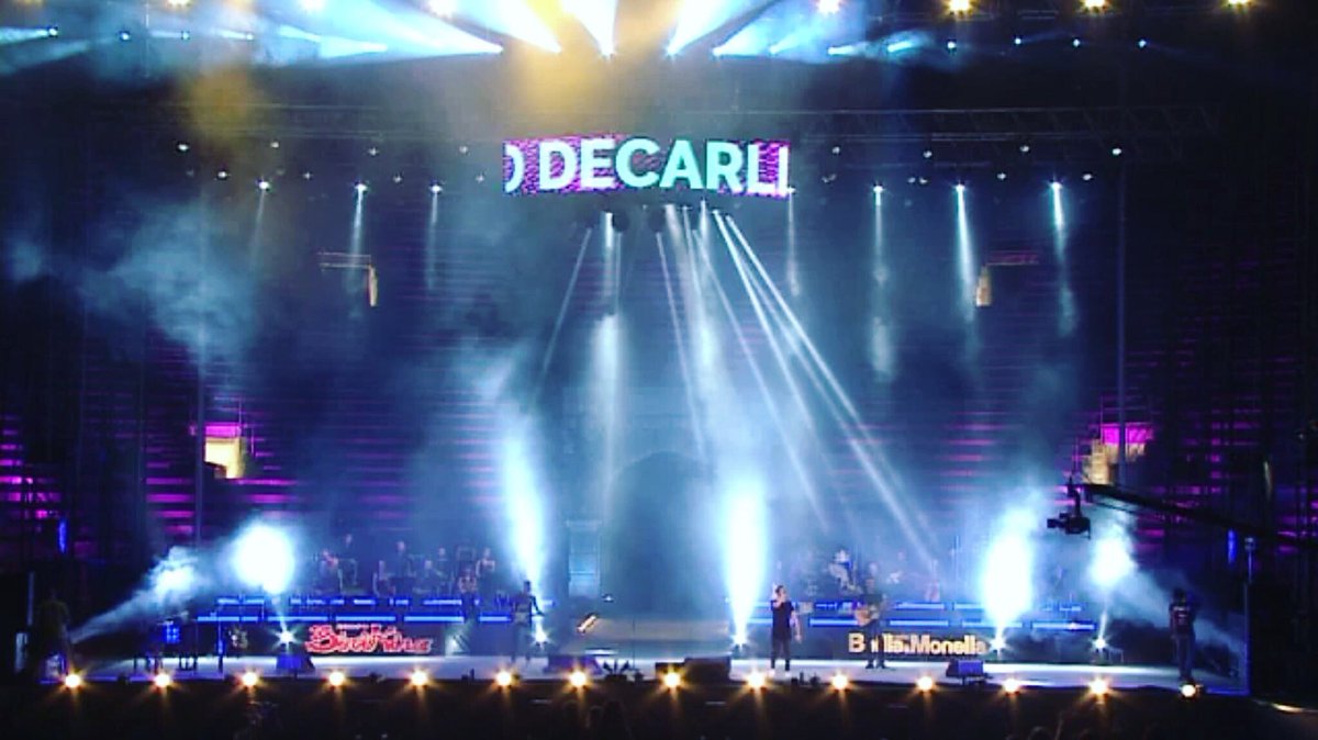 Leo cantando non voglio l'estate ieri all'Arena di Verona :-)