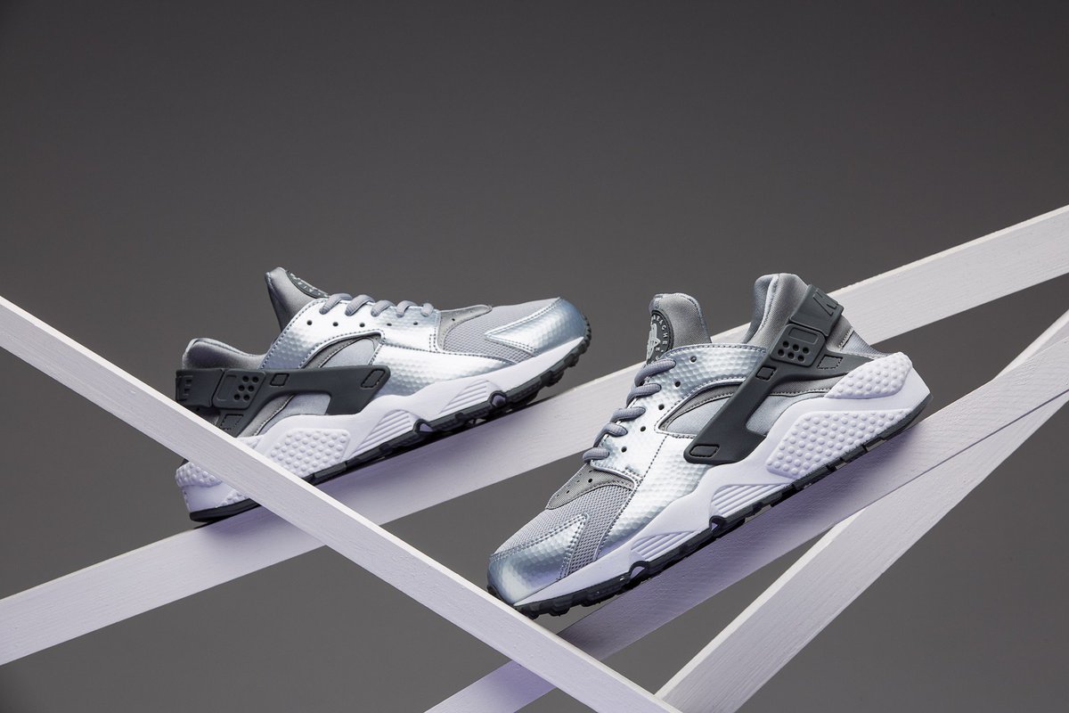 huaraches footasylum