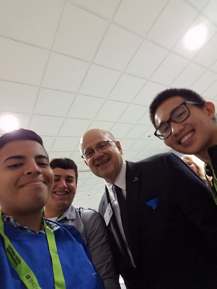 DanhTheMan04's tweet photo. We found Gregory Jones @GregoryAJones  @Waldog__ @DPAYAN516 #IMTSsummit https://t.co/JU8y3WRbdy