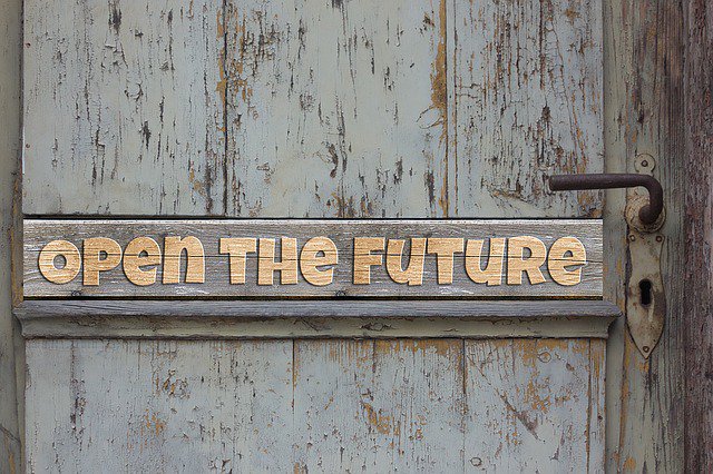 NHS_63017's tweet photo. Hello future! Get #HealthcareResume tips for top #HealthcareJobs https://t.co/NNPajJVNg3 #WidsomWednesday https://t.co/bE6pK6qtJi