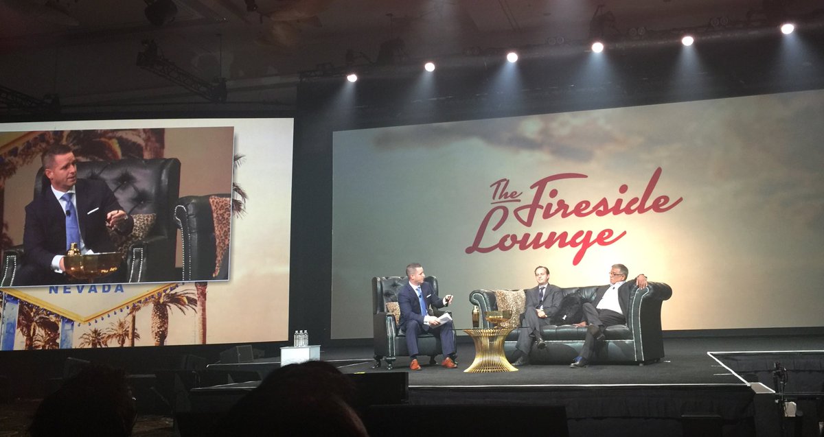 allinthecloud's tweet photo. Great partnering &amp; user story from @IBM &amp; @OneCarlyle about really making sense of data @veritastechptrs #VtasVision https://t.co/nj2J5kW86U