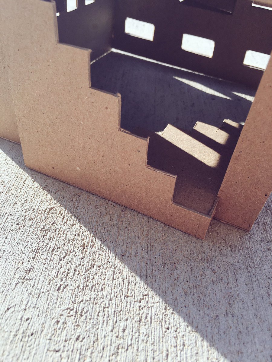 adriannesavagee's tweet image. Internal shadows #models #studioclass