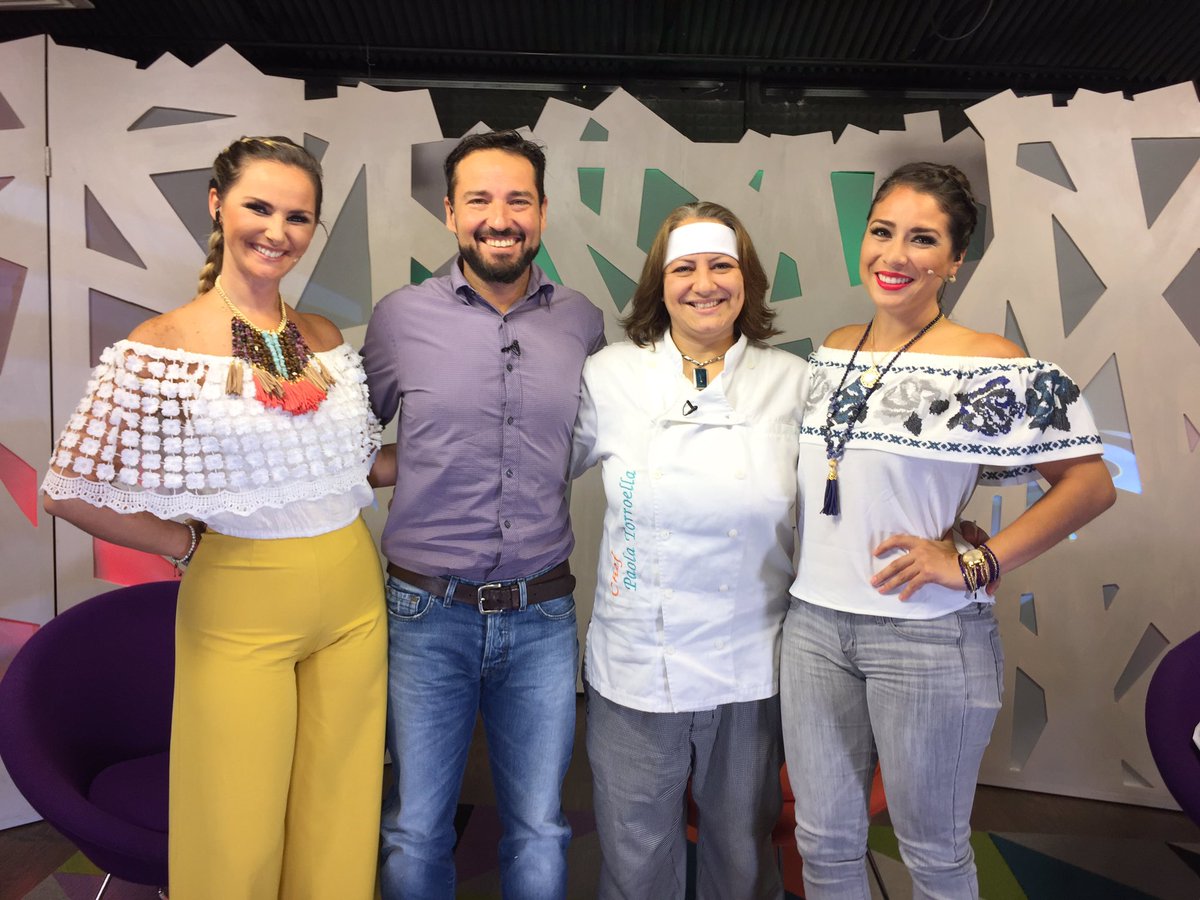venavertvmas's tweet photo. Gracias a la Chef @paola_torroella que hoy nos visitó en @venavertvmas para hablar de #ComidaMexicana en tvmas.mx https://t.co/FROIgNnQOe